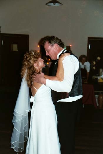 AUST QLD Mareeba 2003APR19 Wedding FLUX Reception 047